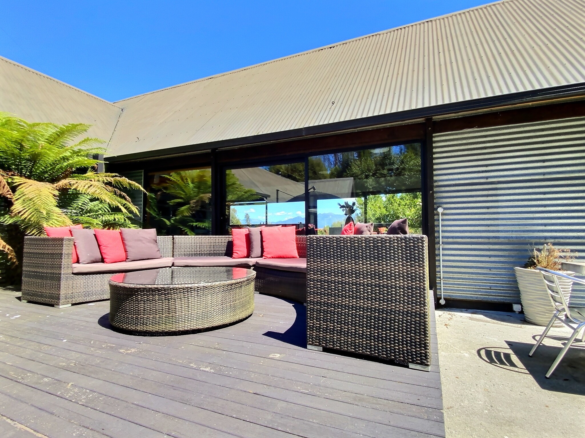1946 Arnold Valley Road,Moana 
